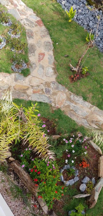Casal Ostara Begonia Hotel Alto Paraiso de Goias Ngoại thất bức ảnh